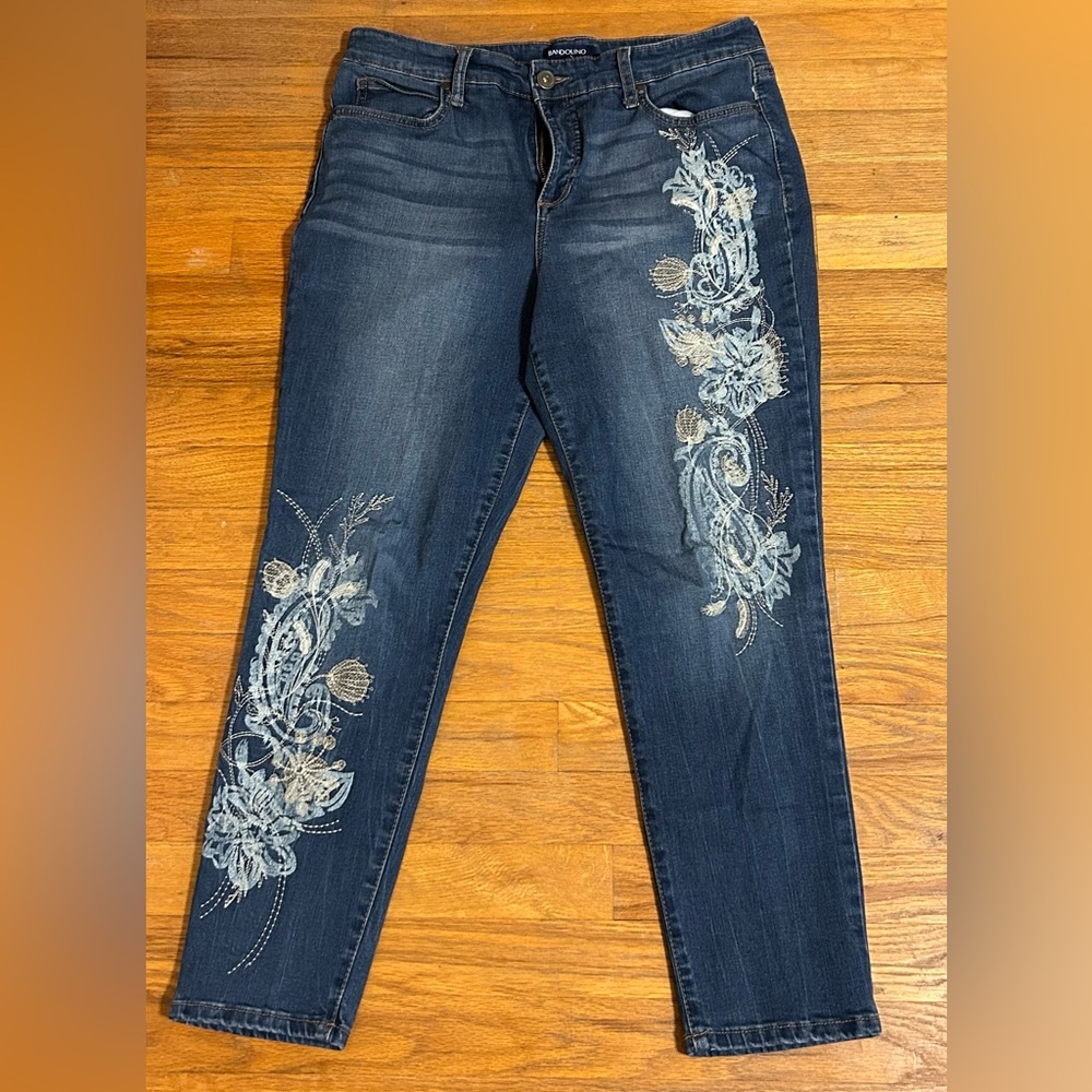 Bandolino‎ Mandie Crop Floral Embroidered Jeans Women’s Size 12